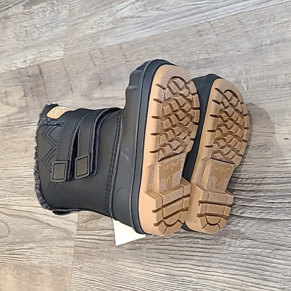 Cat & Jack Denver Winter Boots - Size 5 - Picture 5 of 7